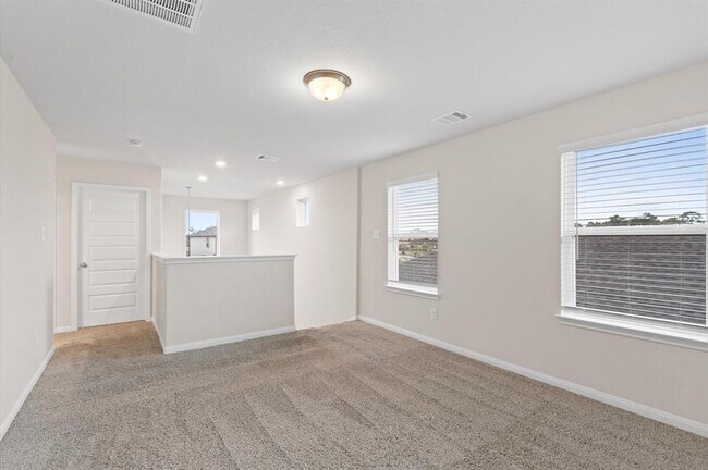 Building Photo - 7051 Silverleaf Oak St