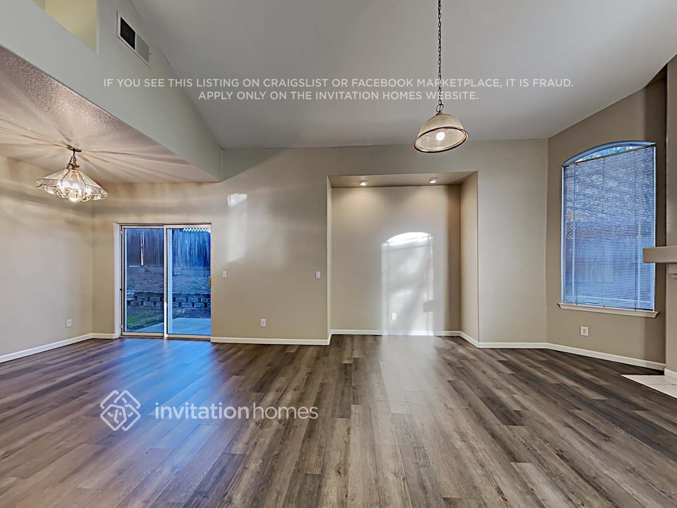 Building Photo - 2245 Fallwater Ln