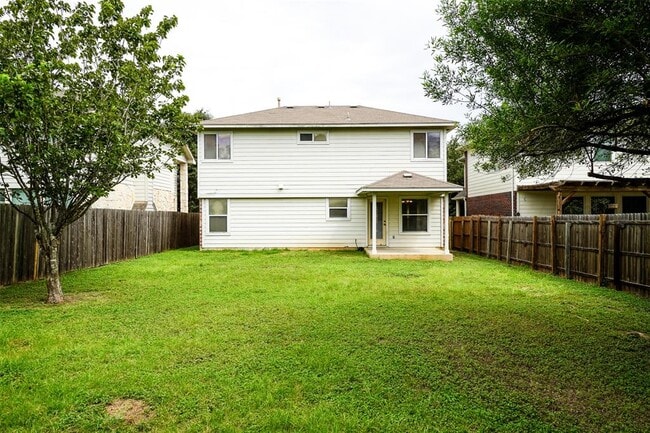 Building Photo - 14501 Ballycastle Trail