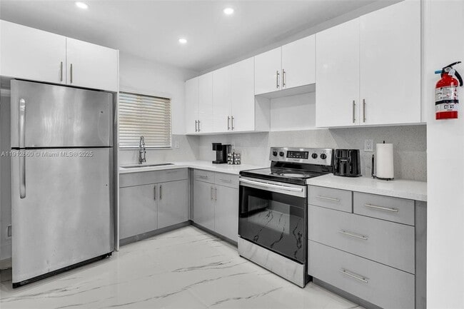 Building Photo - 797 NW 35th St