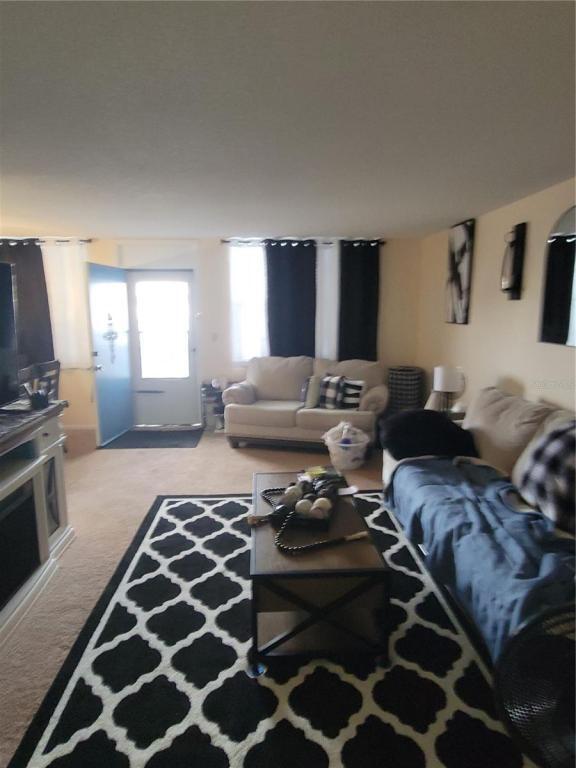 Building Photo - 4880 Locust St NE