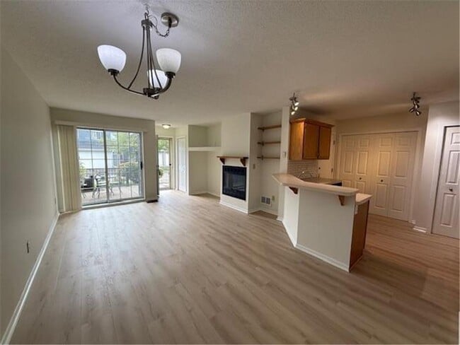 Building Photo - 1790 Donegal Dr