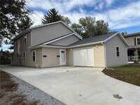 Building Photo - 430 2nd Dr NE