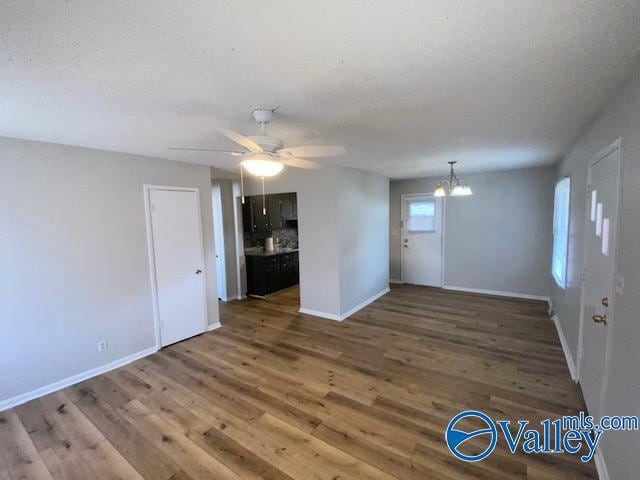 Building Photo - 706 Larry Dr