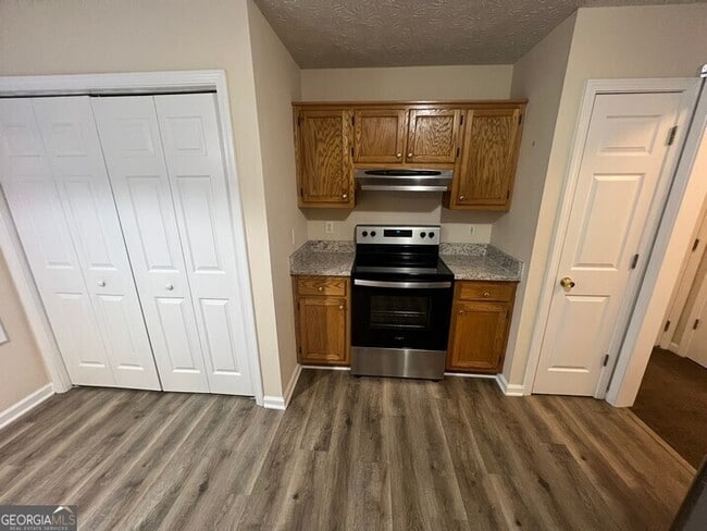 Building Photo - 1233 Crystal Bend