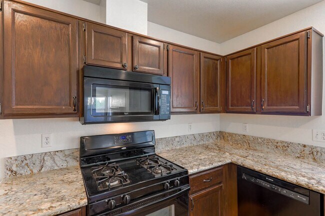 Building Photo - Beautiful, Well Kept, North Summerlin Pool Home