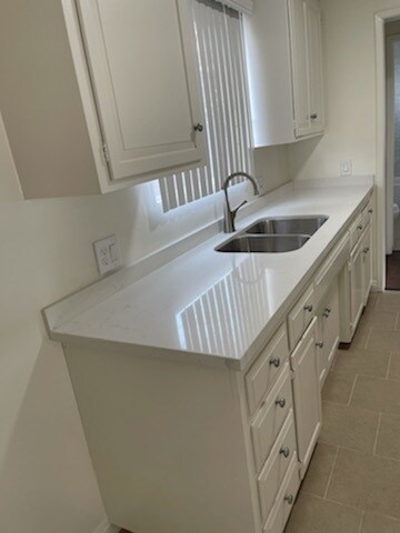 Building Photo - 816 W Colorado Blvd