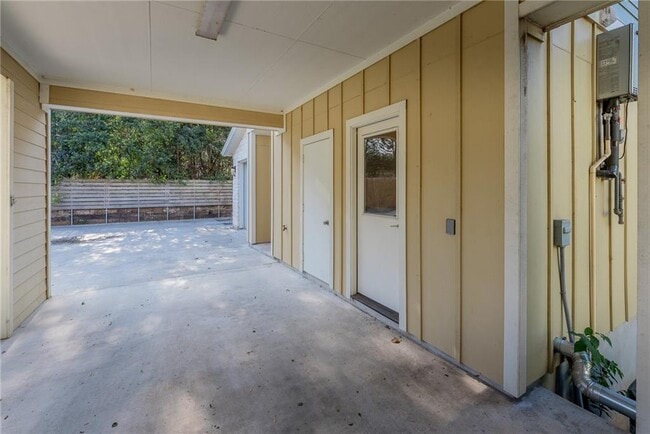 Building Photo - 4014 Clawson Rd