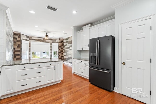 Building Photo - 6363 D'Olive Ct