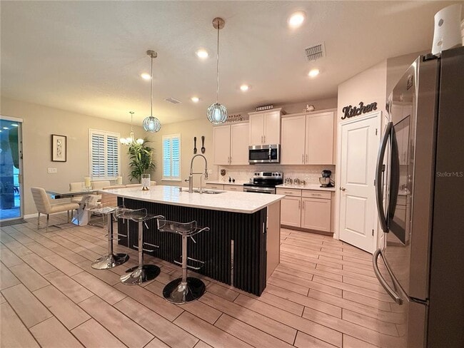 Building Photo - 8321 Praise Dr