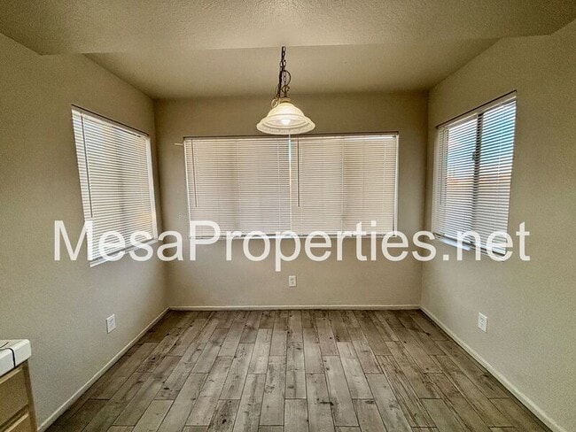 Building Photo - 12914 Tiburon Dr