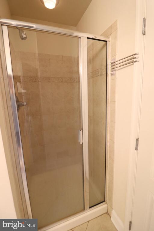 Building Photo - 7200 Phelps Hill Ct