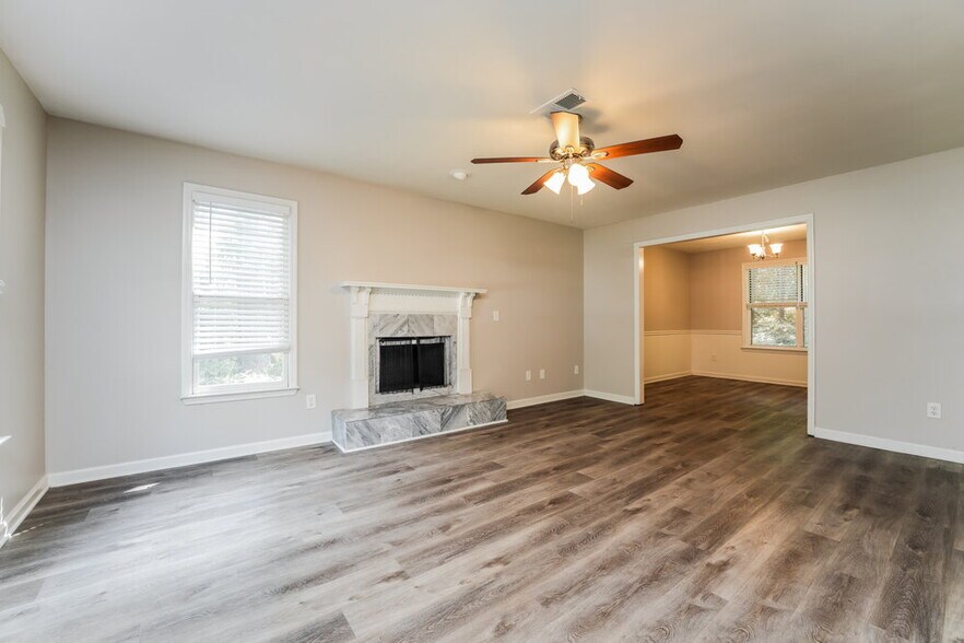 Building Photo - 3280 Pond Ridge Trail