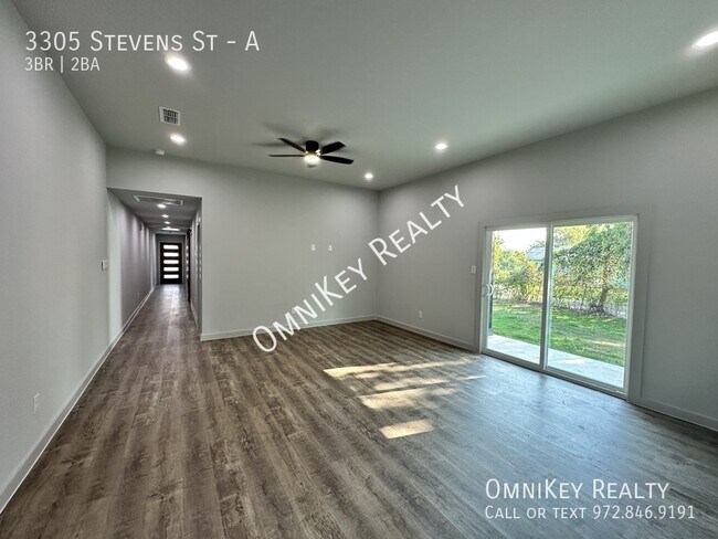 Building Photo - 3305 Stevens St