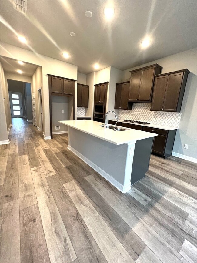 Building Photo - 24239 Maple Summit Ln