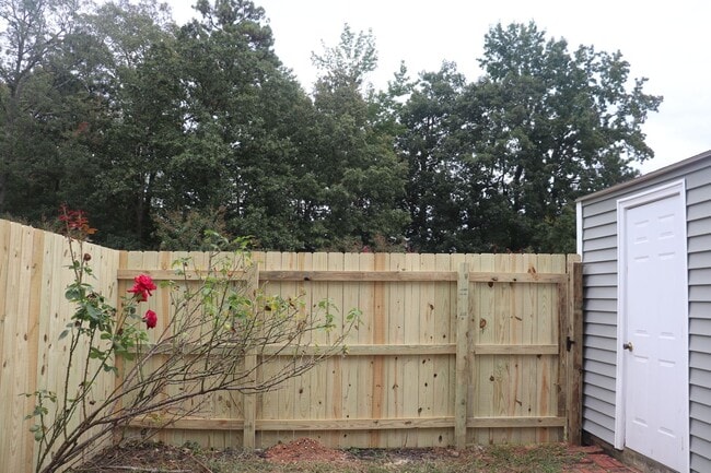 Building Photo - For Rent – Renovated 3BR Home in Providenc...