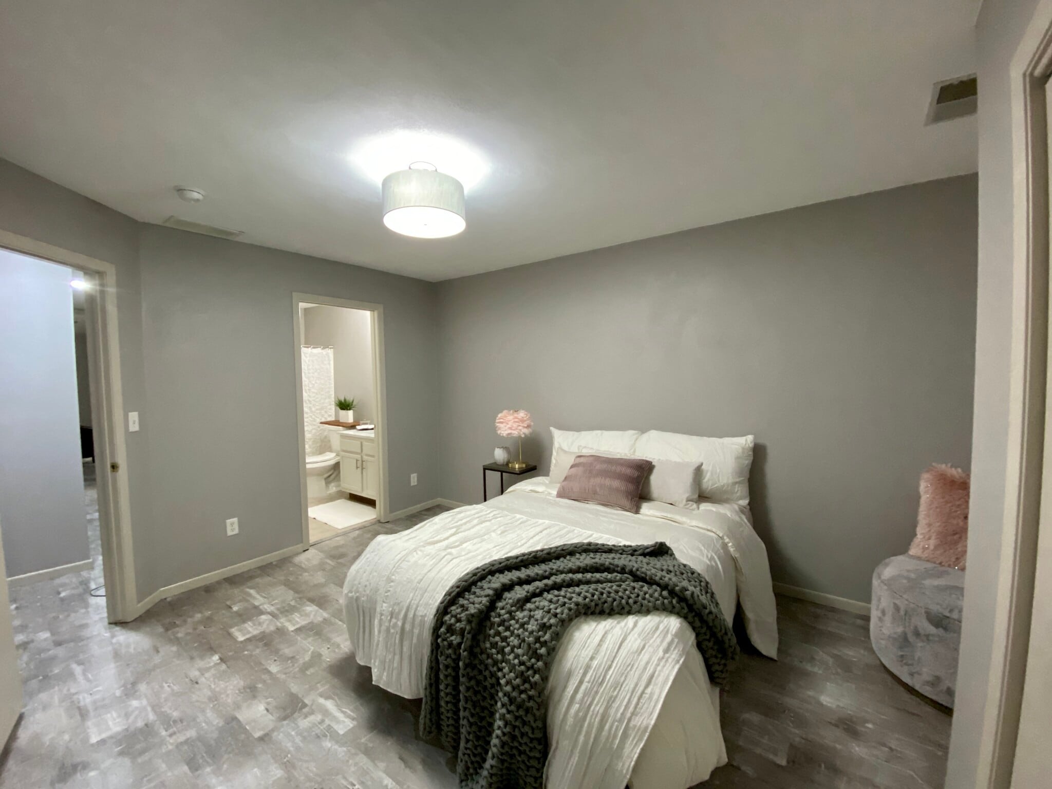 Building Photo - 1050 Minns Dr