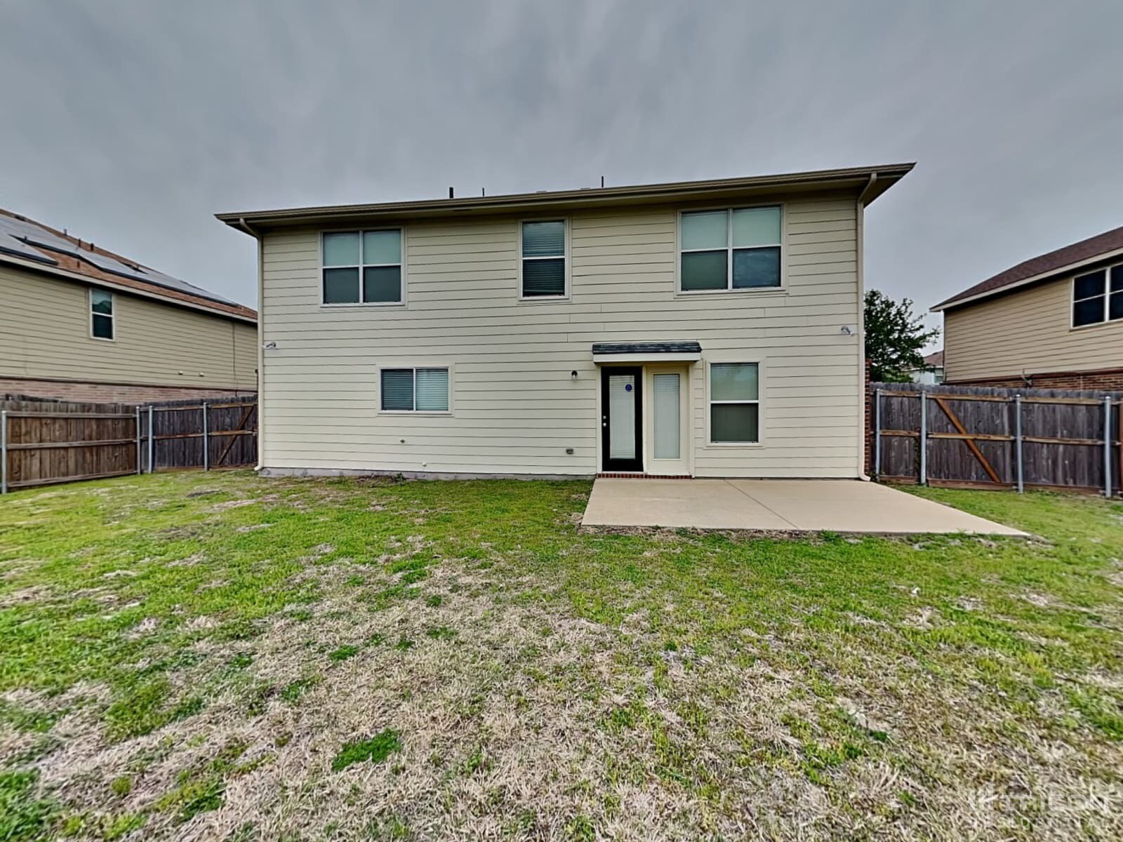 Building Photo - 204 Blue Roan Dr