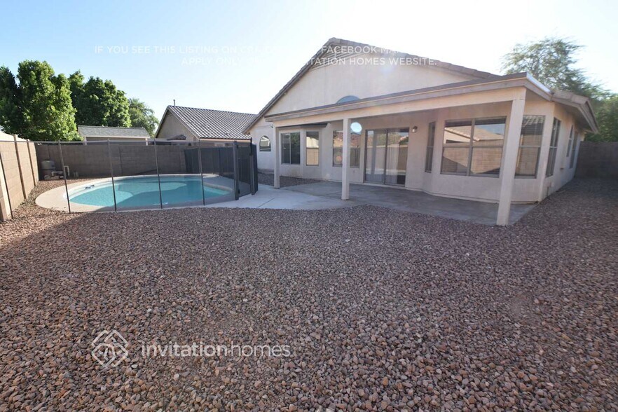 Building Photo - 2705 N 127th Ave