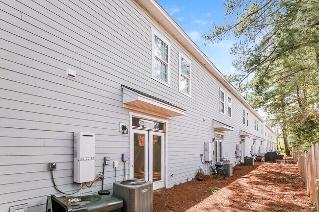 Building Photo - 30 Rivers Point Row