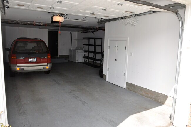 big garage + storage - 1596 Dolores St
