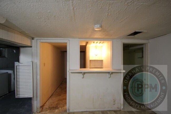 Building Photo - Charming 2Bd/1Ba home in Bellevue