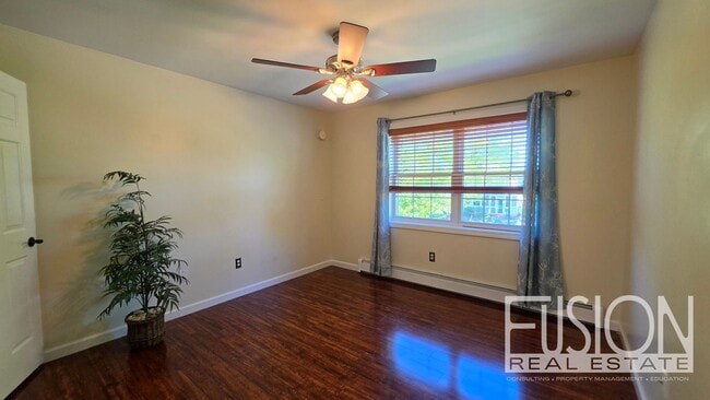 Building Photo - Elegant Four Bedroom Home in Dorset Farms!
