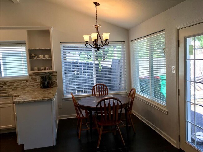 Building Photo - 723 Red Rock Canyon Dr