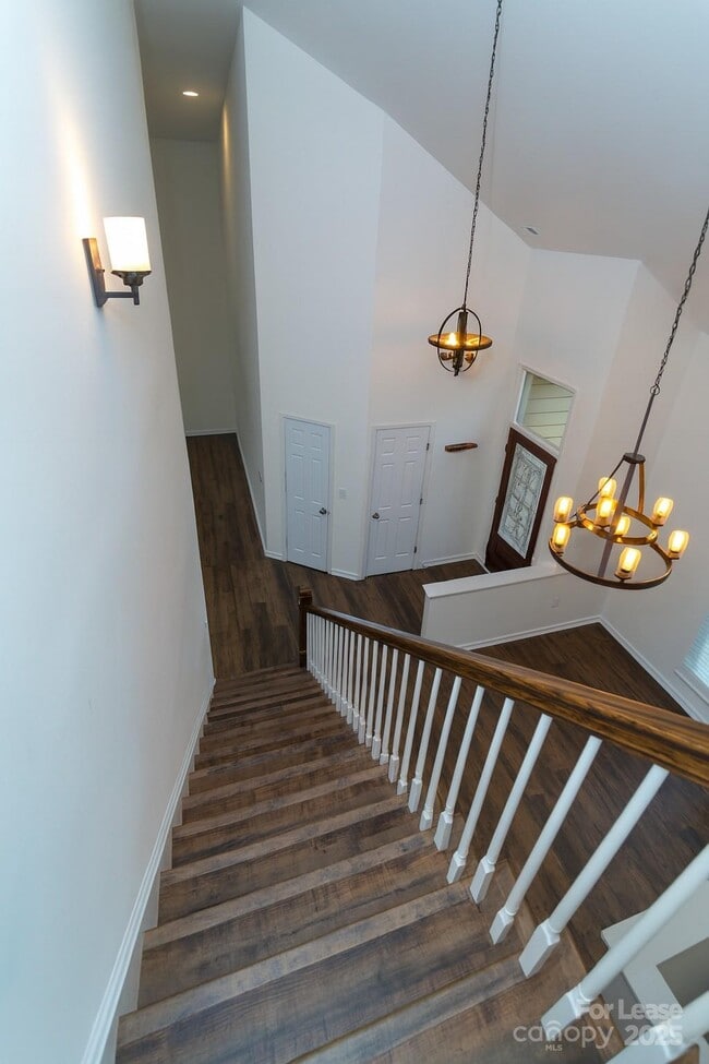 Building Photo - 131 Ashford Hollow Ln