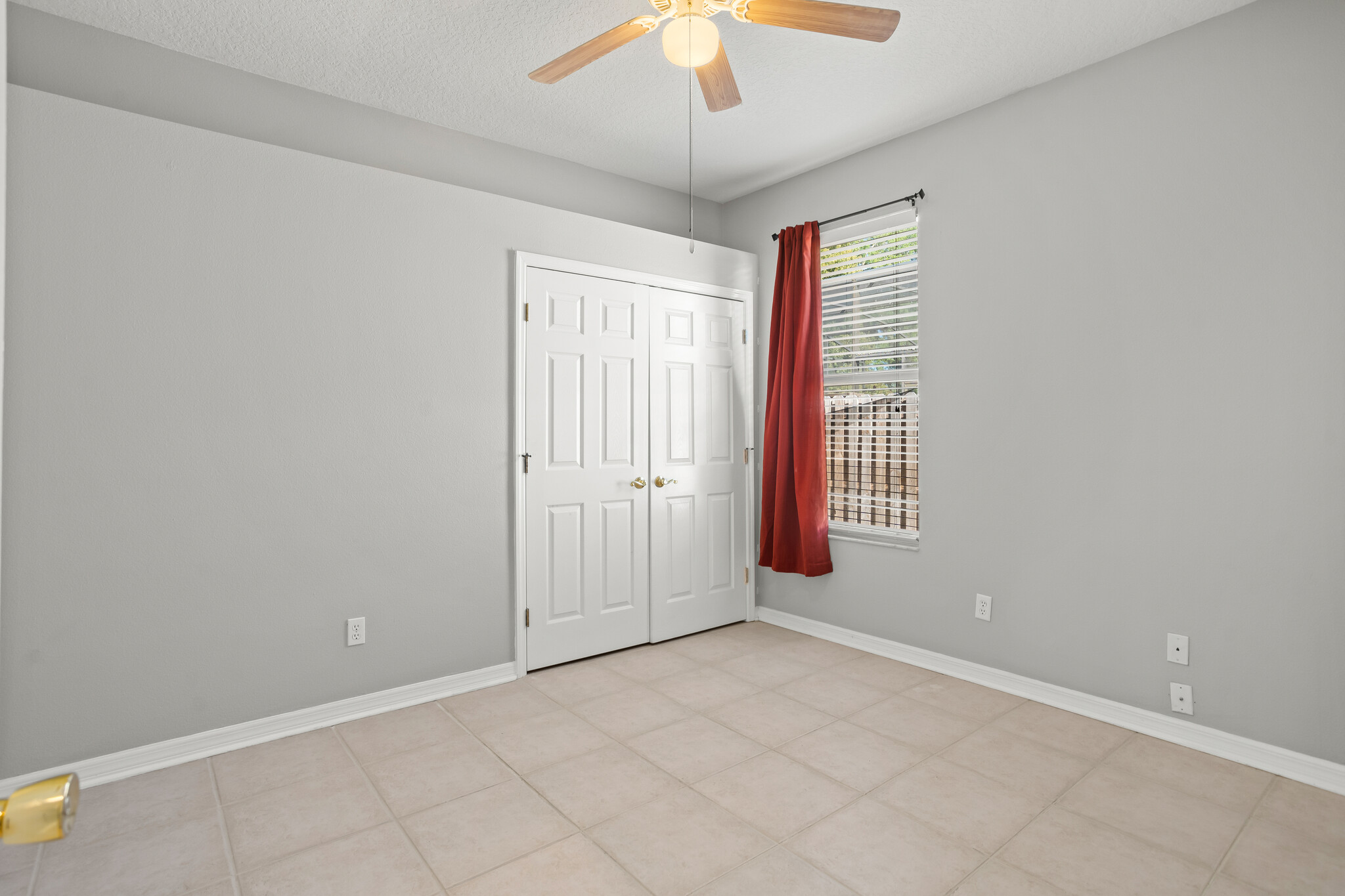 Building Photo - 2810 University Acres Dr