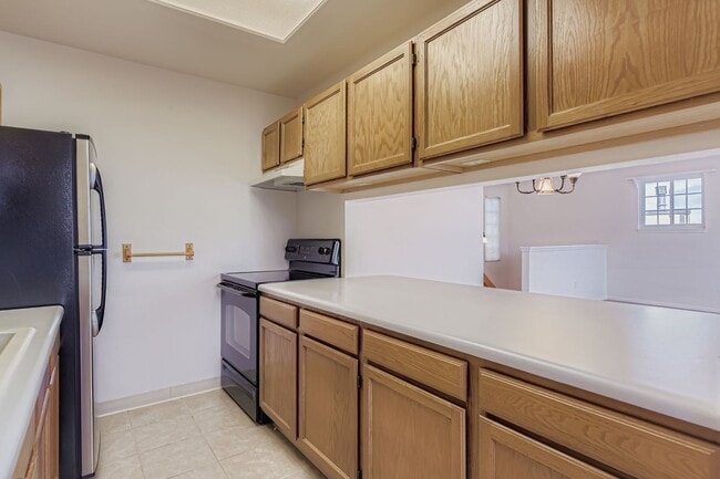 Building Photo - 9167 W Cedar Dr