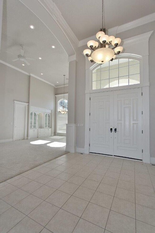 Building Photo - Immaculate & Captivating Home in Lexington Hills