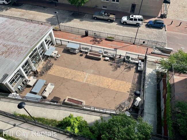 Building Photo - 1 br, 1 bath House - 51 11th Street Unit 11