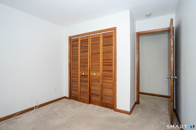 Building Photo - 449 S Main St