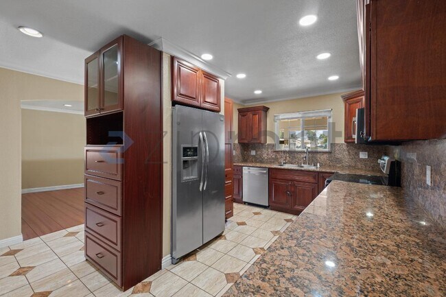 Building Photo - 3019 Paine Ct