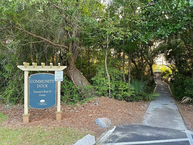 Building Photo - 5534 Colonial Chatsworth Cir
