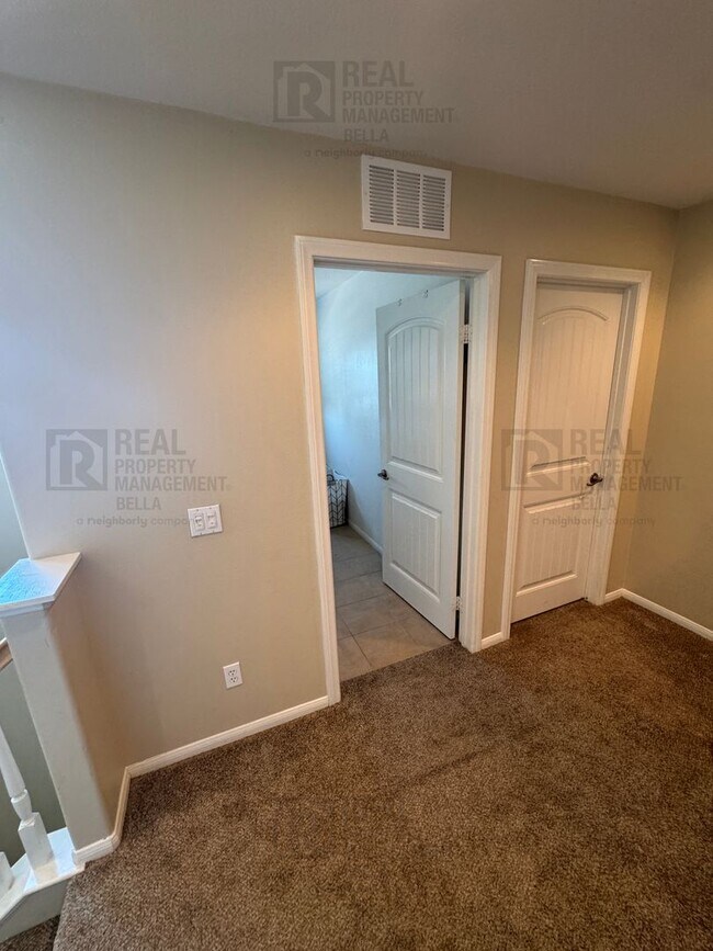 Building Photo - Resort-Style Living in Spencer’s Crossing ...