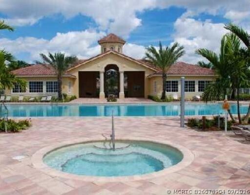 Building Photo - 5091 SW 173rd Ave