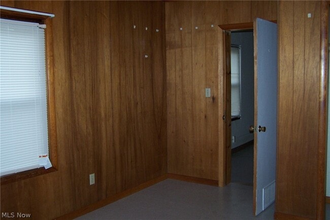 Building Photo - 15794 Grove St