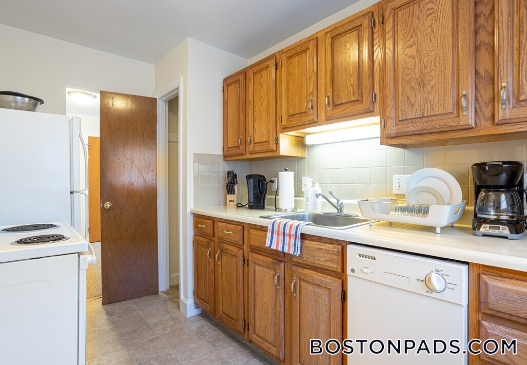Building Photo - 1 Brattle Dr