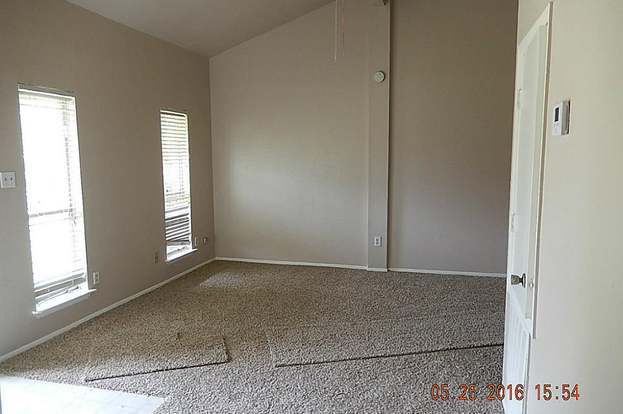 Building Photo - 12714 Summer Mill Dr
