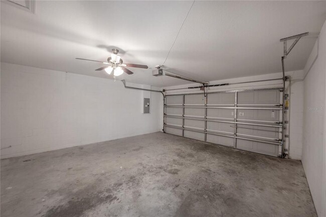 Building Photo - 1508 E Jean St