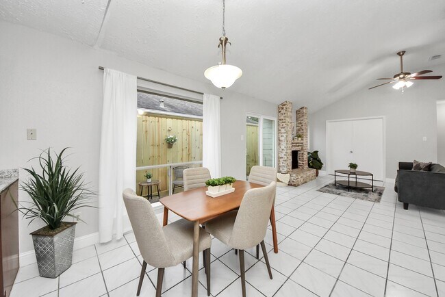 Building Photo - 20627 Burwood Cir