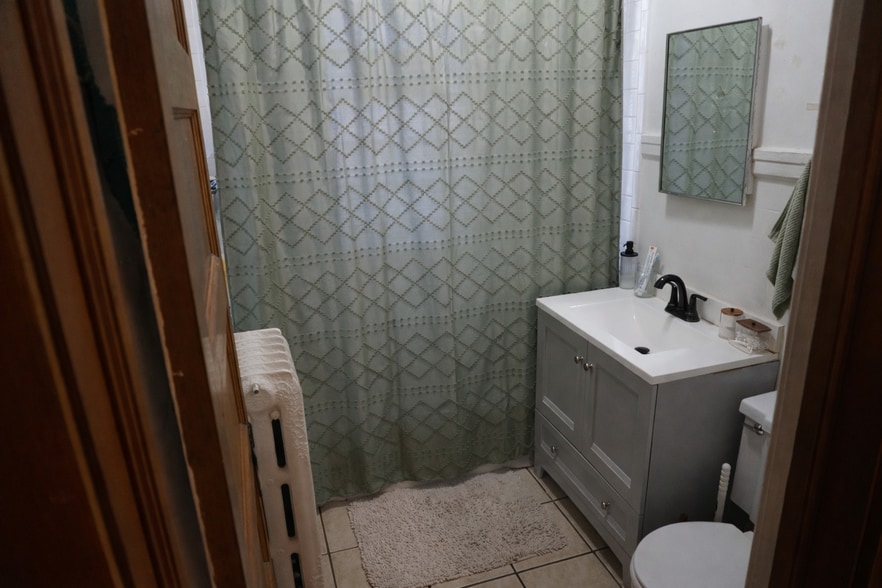 Building Photo - 3024 N Cramer St