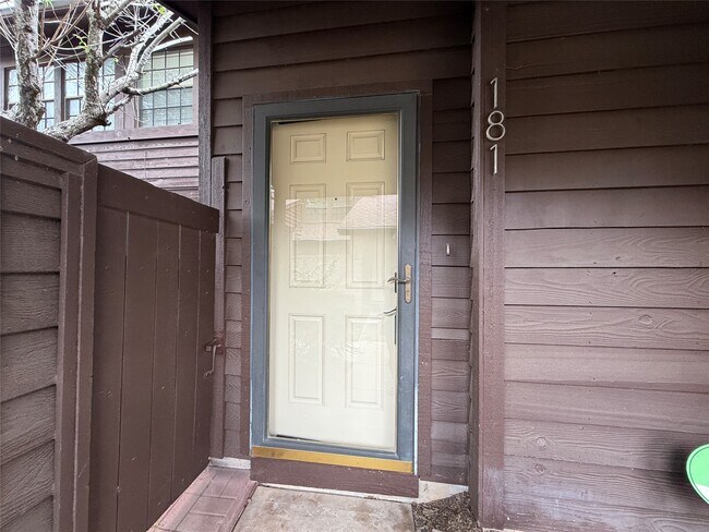 Building Photo - 2611 Grants Lake Blvd