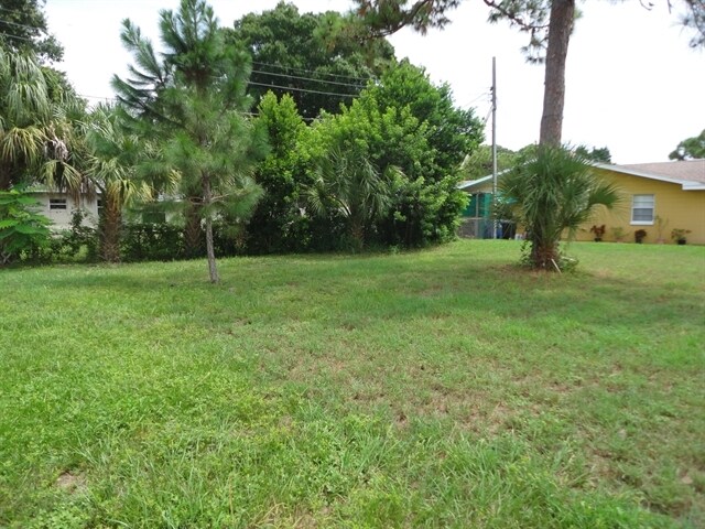 Building Photo - 4618 Castile Way S