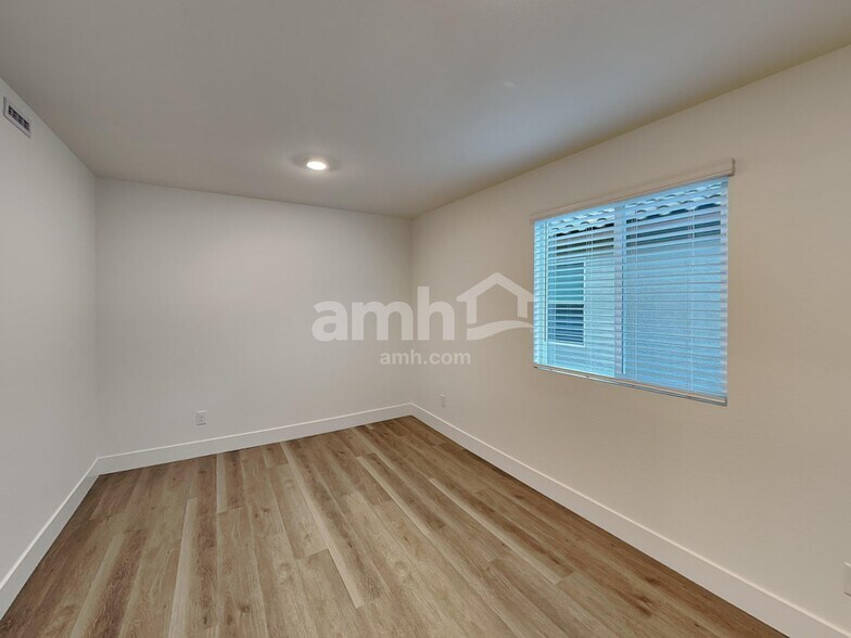 Building Photo - 5808 Fly Fisher St