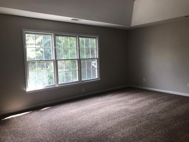 Building Photo - 3525 Montvale Xing