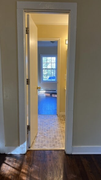 Building Photo - 2621 Dr Carver Rd