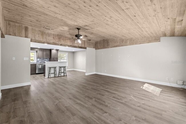 Building Photo - 4805 Cooper Rd